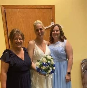 Meet your Posher, Deedee